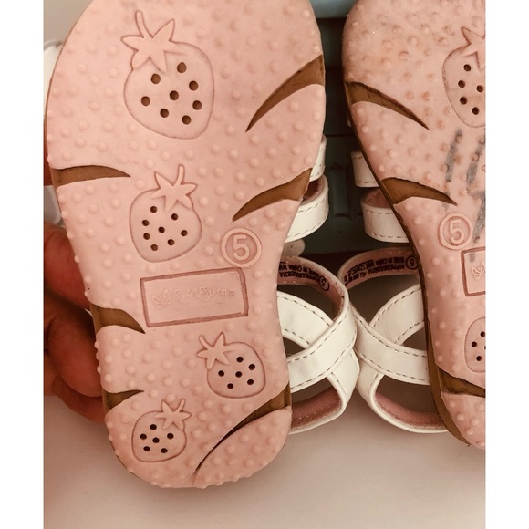 New Self Esteem White Sandals with Pastel Flowers. Size 5 - Picture 4 of 5